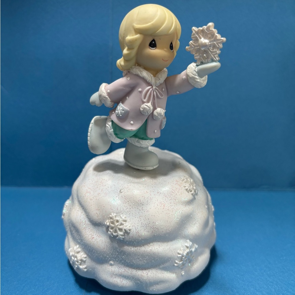 Precious Moments Snowy Figurine with Snowflake
